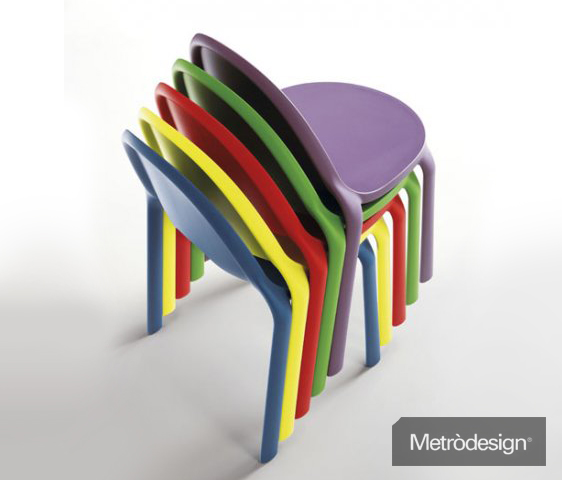 Seduta clienti colorata e adatta anche per l'esterno